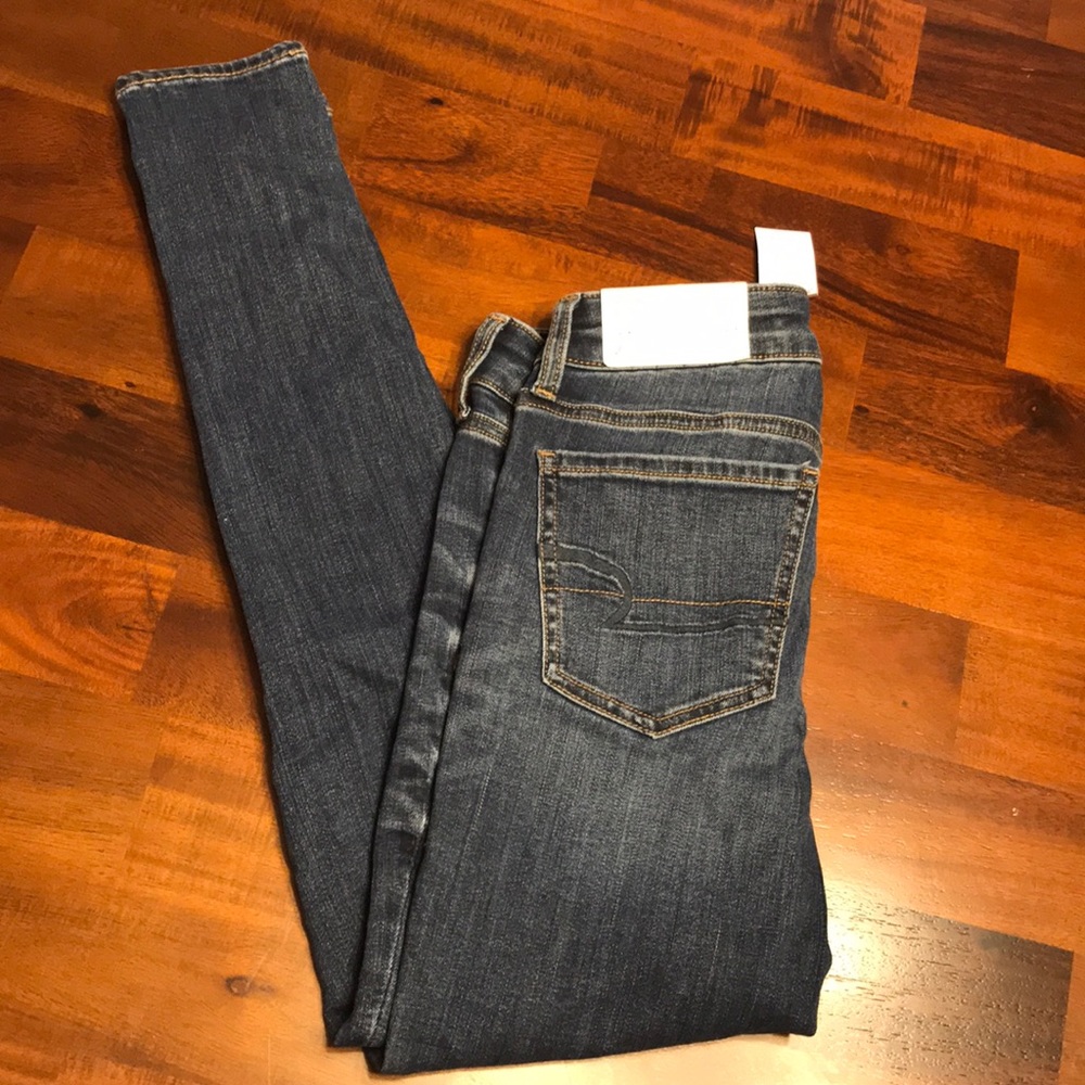 American Eagle medium wash jegging